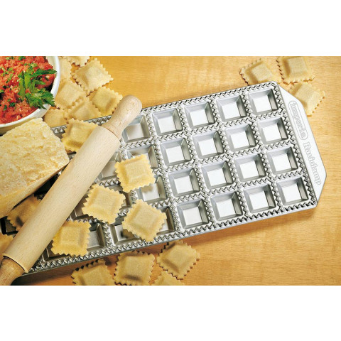IMPERIA Ravioli classici Форма за равиоли с точилка - 36 секции