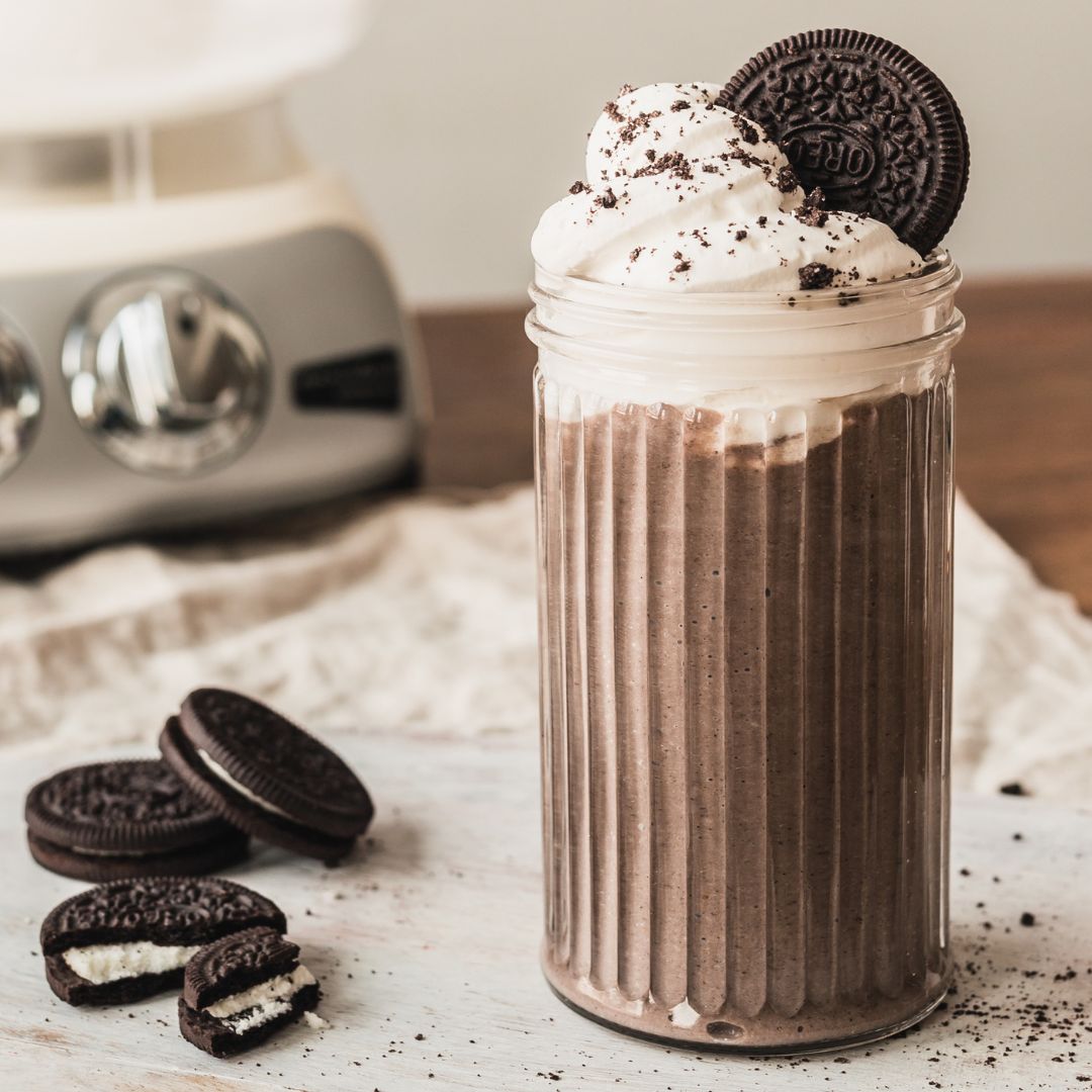 Oreo shake, the vegan milkshake, with Ankarsrum stand mixer, with recipe video