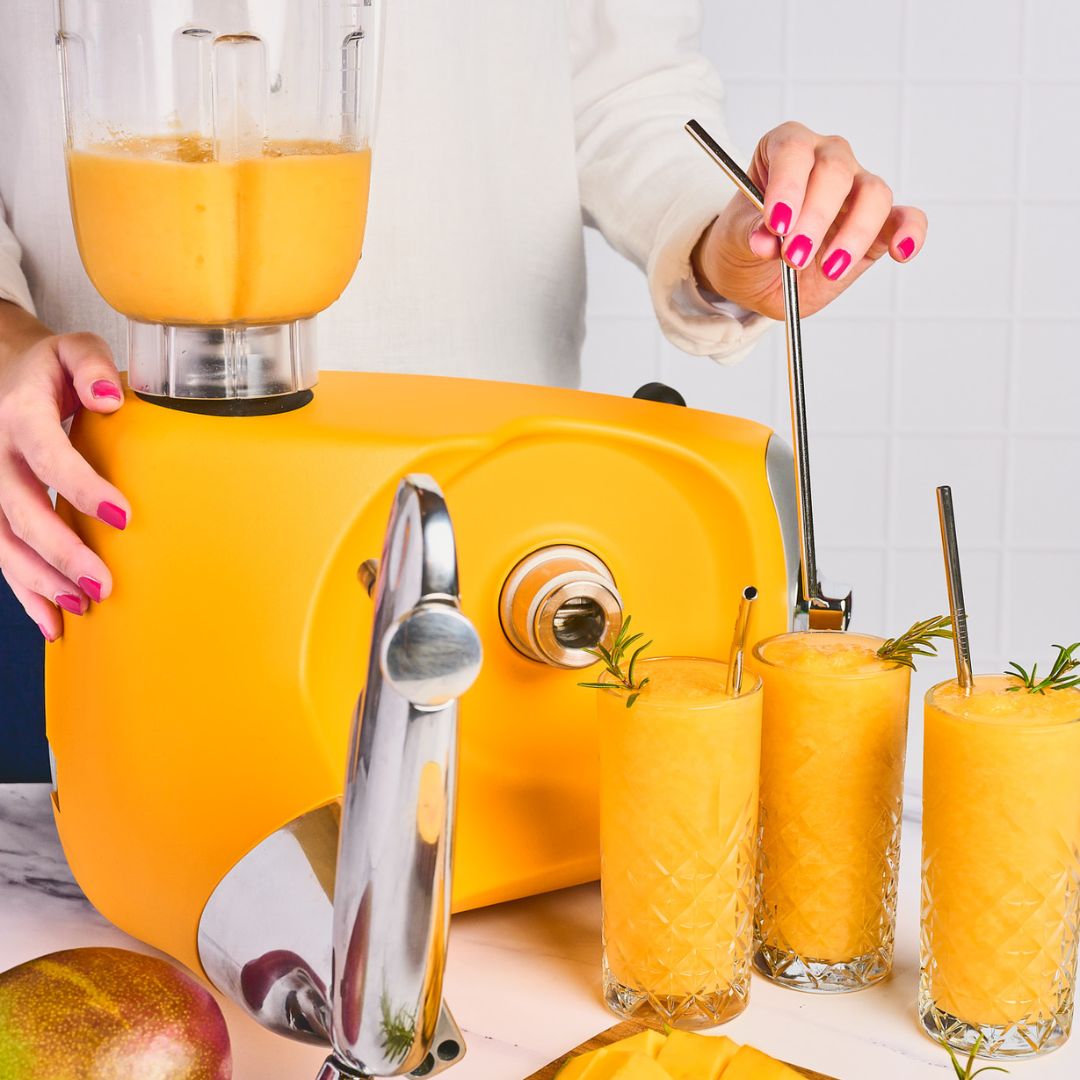 Mango frosé with Ankarsrum blender head