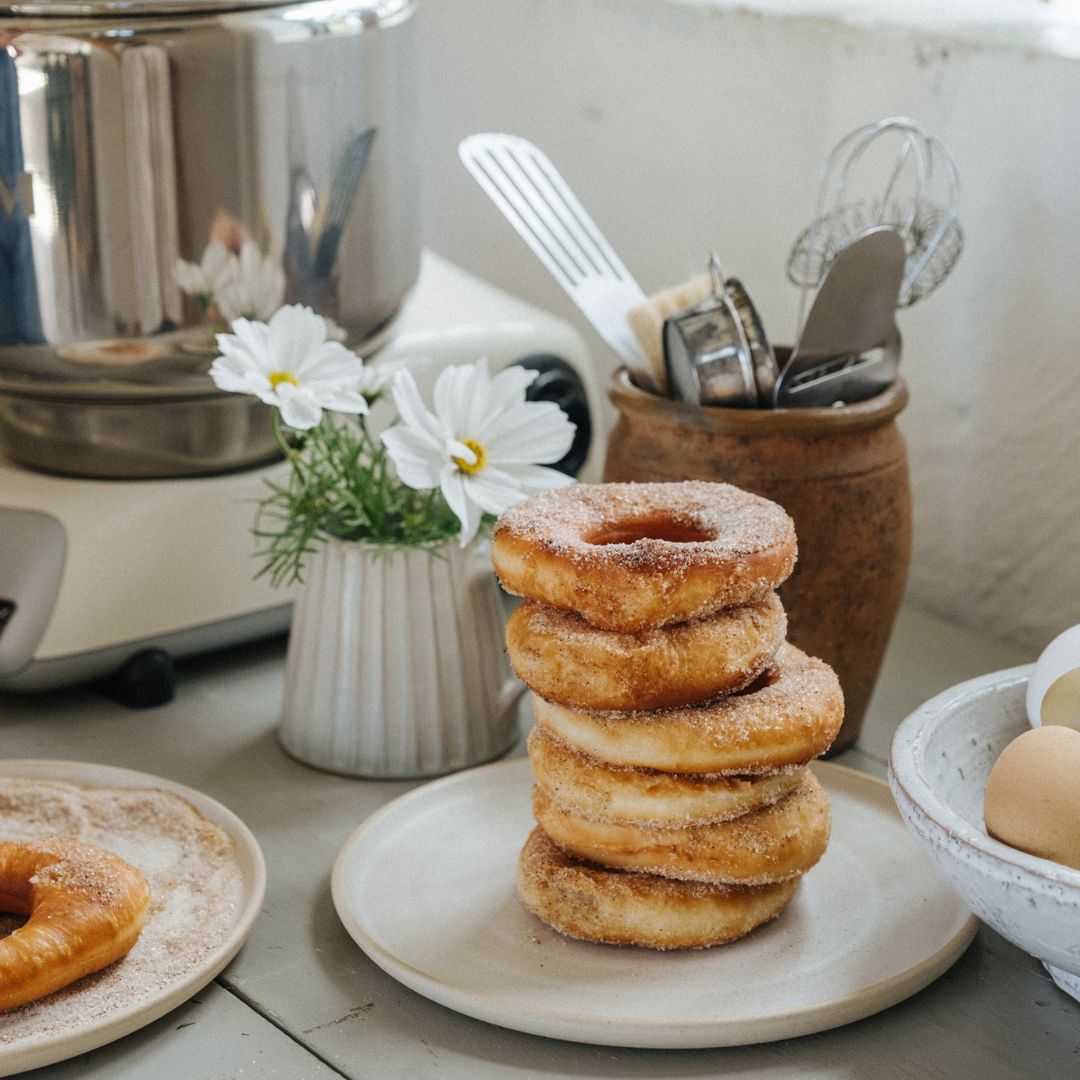 Cinnamon doughnuts